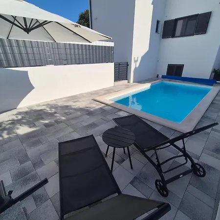 Maris - Jadrija Terrace * Šibenik